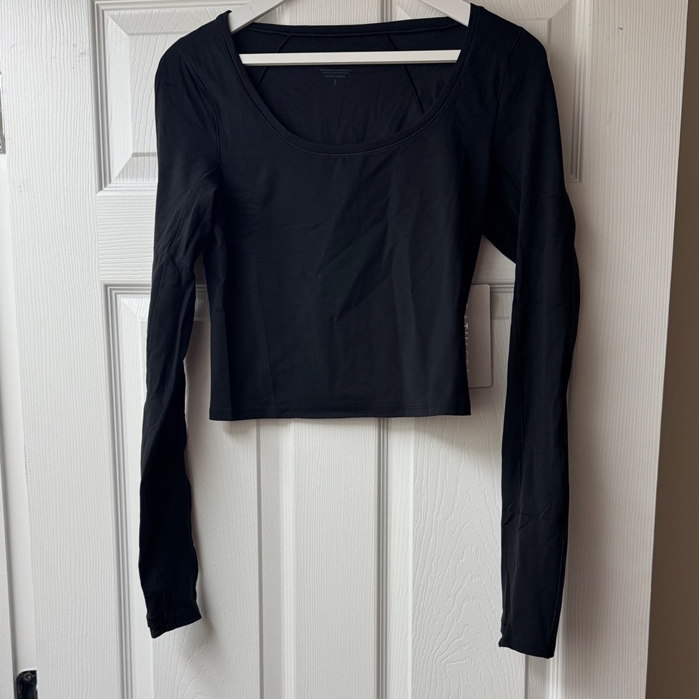 Athleta Black Long Sleeve Women's Tee